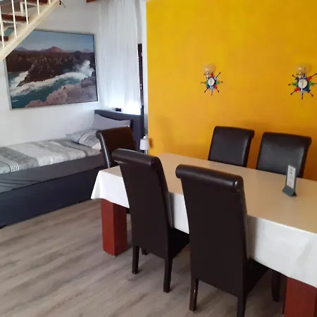 Parkplaetze, Einzelbetten, 2 Tvs, Balkon, Terrasse, Fast Wi-fi Bis Zu 1000 Mbit, Homeoffice Rodenbach (Main-Kinzig)