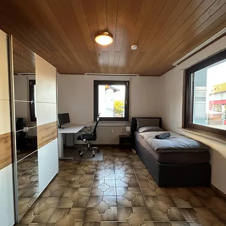 Parkplaetze, Einzelbetten, 2 Tvs, Balkon, Terrasse, Fast Wi-fi Bis Zu 1000 Mbit, Homeoffice Apartmán *