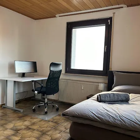 شقة Parkplaetze, Einzelbetten, 2 Tvs, Balkon, Terrasse, Fast Wi-fi Bis Zu 1000 Mbit, Homeoffice