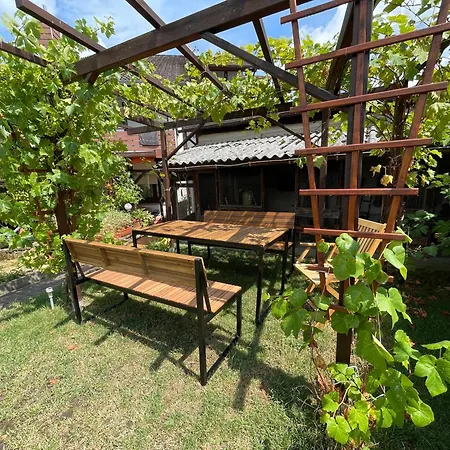 Parkplaetze, Einzelbetten, 2 Tvs, Balkon, Terrasse, Fast Wi-fi Bis Zu 1000 Mbit, Homeoffice アパート